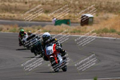 media/Apr-19-2025-AHRMA (Sat) [[3d98ca3309]]/Race/Group 3/turn 4/